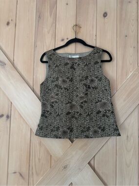 Casual Corner Olive Floral Jacquard Tank Top